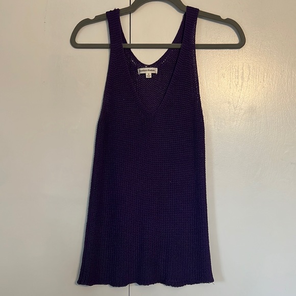 Small Royal Purple knit tank, V-neck - Picture 2 of 9
